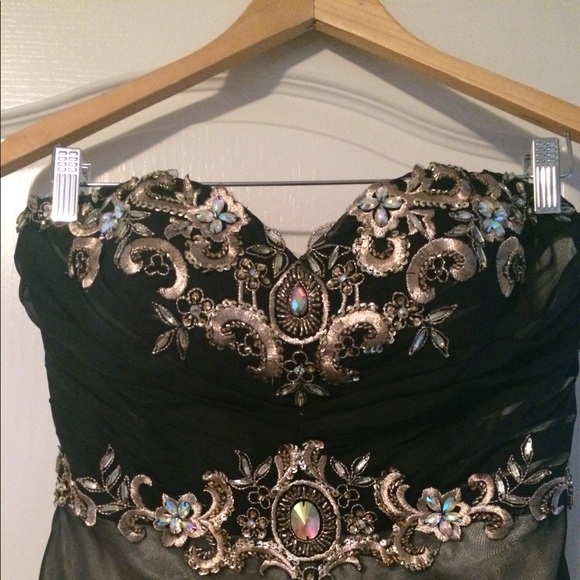 Bicici & Coty - Grad Dress - Picture 2 of 8